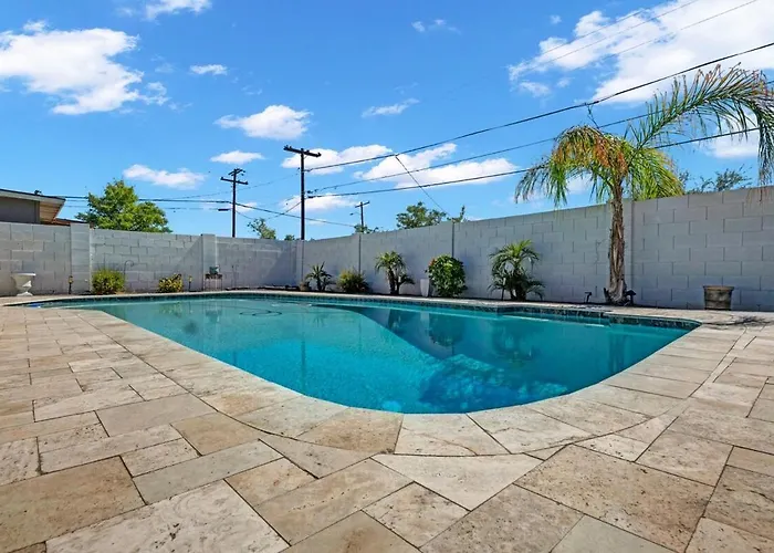 Mins To Phx, Asu, Banner & Desert Arena Holiday home