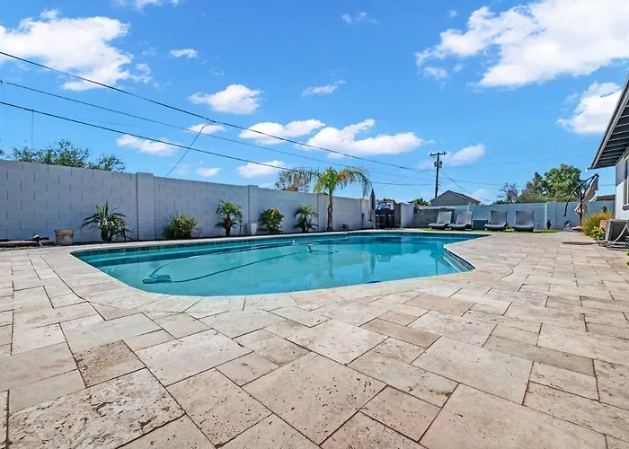 Holiday home Mins To Phx, Asu, Banner & Desert Arena Tempe
